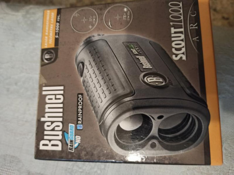 Buenas noches, se vende telémetro Bushnell Scout Arc 1000 . Tiene inclinómetro para corregir la distancia 01