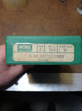 Vendo matrices RCBS del calibre 7x57.
Están casi sin uso.
50€.  Gastos de envío incluidos.
También por 01