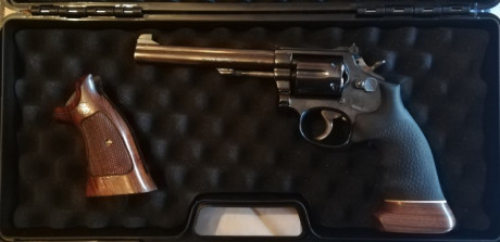 Buenas.

Como el practicar IPSC cada vez lo veo más complicado (tirando a imposible) , pienso que una 61