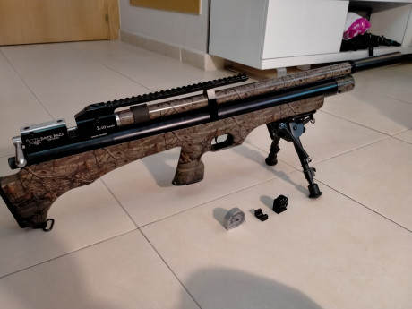 ########        Vendida #####
Se vende dark bull 6.35  tal como está en la foto con moderador , bípode 01