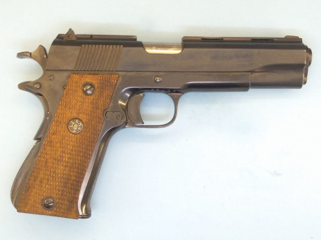 Hola,he abierto este hilo para que todos aquellos que tengais armas Españolas,podais lucirlas aqui con 71