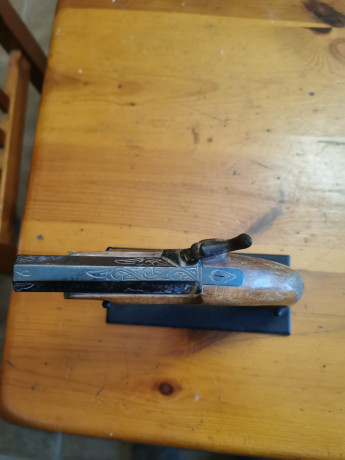 Hola, a aparecido en casa de un conocido la típica pistola que nadie recuerda de donde salió y me preguntaba 00
