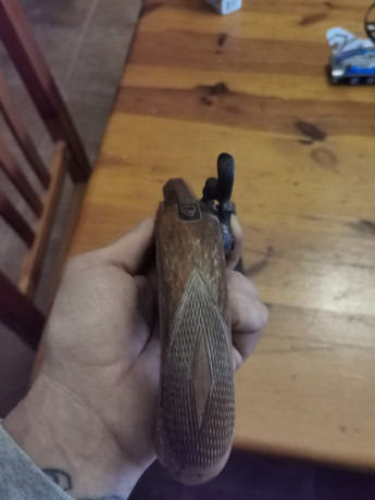 Hola, a aparecido en casa de un conocido la típica pistola que nadie recuerda de donde salió y me preguntaba 10
