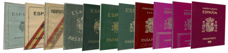  EN RECUERDO Y HOMENAJE A LOS QUE YA NO ESTÁN. 

Si pones en  GOOGLE    PASAPORTES EN LA MEMORIA   da 10