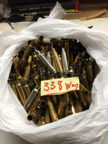 Hola a todos, dispongo de vainas vacias disparadas una sola vez en calibre 338 wmg, 7mm y 9,3x62, por 02