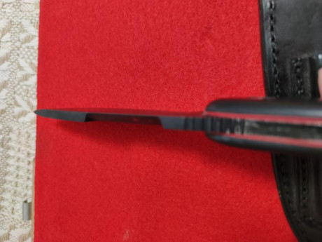 Hola compañeros pues lo dicho, vendo este cuchillo de Germán Azote en 125€ con envió incluido dentro de 41