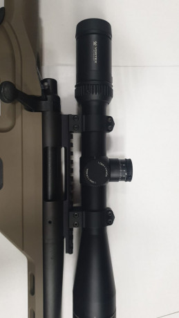 Vendo Remington 700 calibre 308 Win cañón pesado, con Chasis MDT Tac en color FDE, un cargador MDT de 00