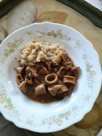 Hoy para comer acelgas hervidas y chuletón de vaca gallega vieja con seis semanas de maduración en cámara 130