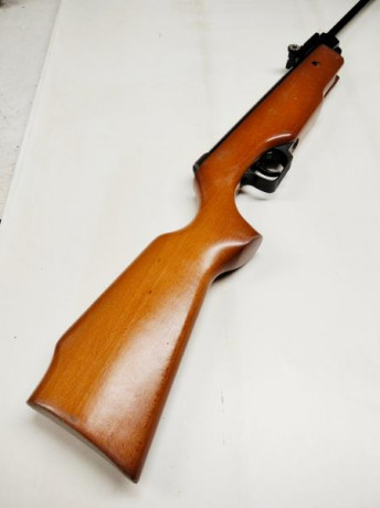 Hola, vendo esta bonita Norica 56 calibre 4,5 en muy buen estado como se puede ver en las fotos, sin nada 12
