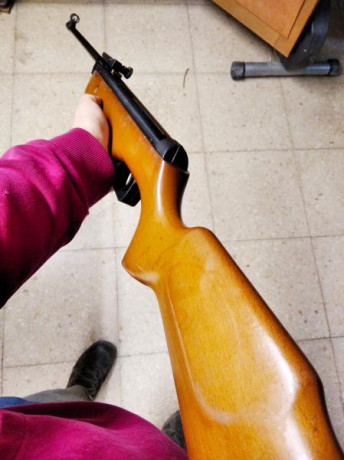 Hola, vendo esta bonita Norica 56 calibre 4,5 en muy buen estado como se puede ver en las fotos, sin nada 10