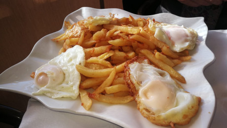 Hoy para comer acelgas hervidas y chuletón de vaca gallega vieja con seis semanas de maduración en cámara 41