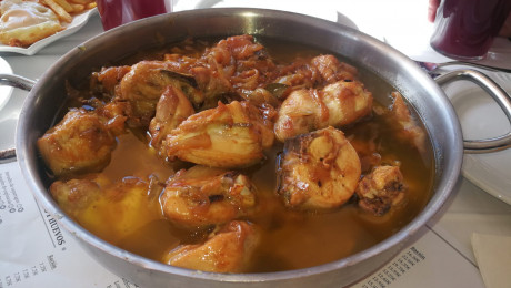 Hoy para comer acelgas hervidas y chuletón de vaca gallega vieja con seis semanas de maduración en cámara 40