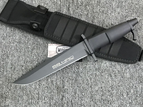 Busco Extrema Ratio MK2.1 o AMF, si alguien se desprende de uno que me contacte vía Whatsapp al 619805255.
Gracias! 00