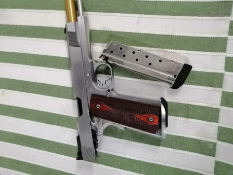 Un amigo vende la super conocida
  Infinity Scepter   en perfectas condiciones
Para mas informacion doy 02
