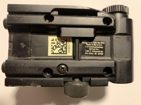 Enlace con características 
https://www.borchers.es/visores-holograficos/1104-visor-holografico-eotech-xps2-0.html 71