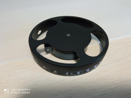 Se vende visor ZOS 10-40x50 SFE.

Viene con tapas, parasol, monturas monipieza y rueda.

Se encuentra 20