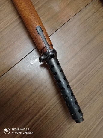 Se vende culata original de un SVT40 ruso con todas sus partes metálicas originales, esta vaciado para 12