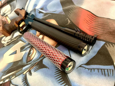  
******* VENDIDA, muchas gracias a todos. ********
 

Ofrezco a la venta esta magnífica pistola Suiza 10