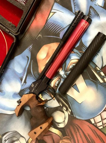  
******* VENDIDA, muchas gracias a todos. ********
 

Ofrezco a la venta esta magnífica pistola Suiza 50