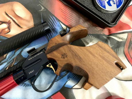  
******* VENDIDA, muchas gracias a todos. ********
 

Ofrezco a la venta esta magnífica pistola Suiza 61