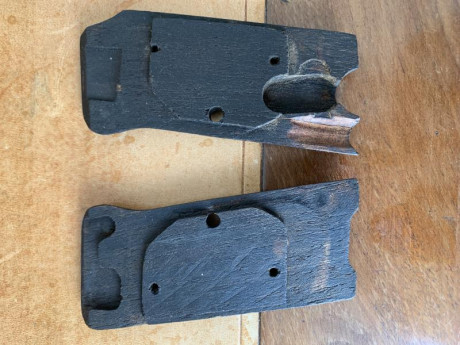 Se venden estas cachas de madera para Astra 300 (el purito), están en muy buen estado aparente pero la 01