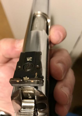 Estupenda Colt MK IV Series 80 Combat Elite 45acp, en muy buen estado. El arma está en Asturias. Dos cargadores, 50