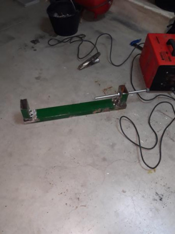 Hola a todos,pues con estos momentos que estamos viviendo por desgracia y disponiendo de mas tiempo me 02