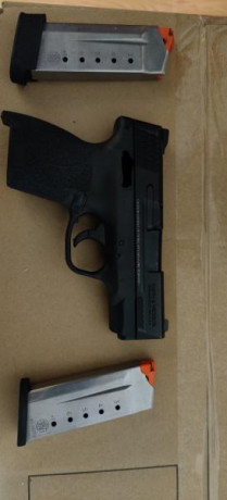   Buenas tardes:
Pongo a la venta una pistola Smith & Wesson MP45 Shield M2.0, calibre .45 ACP guiada 00