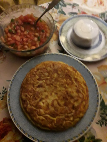 Hoy para comer acelgas hervidas y chuletón de vaca gallega vieja con seis semanas de maduración en cámara 40