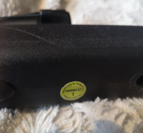 Con todo  el dolor de mi corazón tengo que poner en venta mi primera carabina. 

Es mi preciosa GAMO SHADOW 00