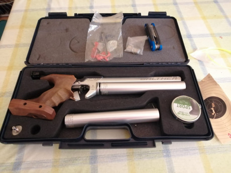 En venta  Walther LP 400  con estuche y dos cartuchos pcp
El arma se encuentra en Valencia. 
Precio:  00