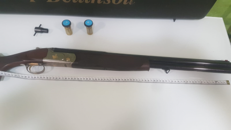 SE VENDE POR NO USAR
ESCOPETA CALIBRE 12-76 UN CAÑON ESTRIADO Y OTRO LISO. 61CM 
POLICHOQUES 
EXPULSORA
SELECTOR 00