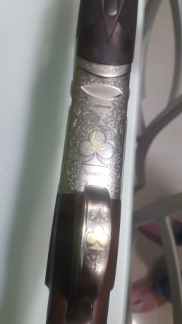 SE VENDE POR NO USAR
ESCOPETA CALIBRE 12-76 UN CAÑON ESTRIADO Y OTRO LISO. 61CM 
POLICHOQUES 
EXPULSORA
SELECTOR 10