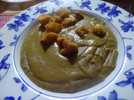 Hoy para comer acelgas hervidas y chuletón de vaca gallega vieja con seis semanas de maduración en cámara 150