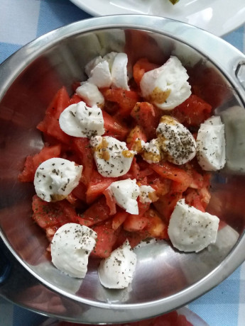 Hoy para comer acelgas hervidas y chuletón de vaca gallega vieja con seis semanas de maduración en cámara 30