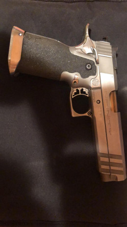 Se vende pistola Infinity Hybrid AET 9mm.
La pistola se encuentra en muy buenas condiciones y tiene muy 11