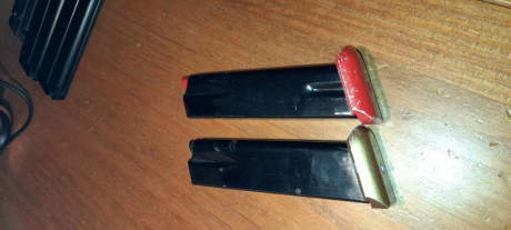 Diferentes modelos 
9mm monoilera SPS clasic 3 (uno inox) 150€ los 3
Tanfolgio 2 ( no me acuerdo del modelo) 20