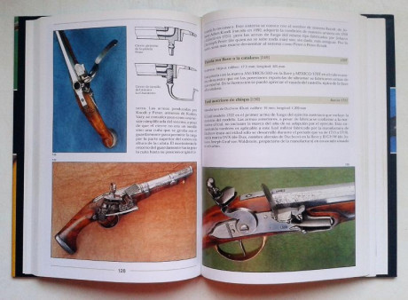 Vendo el libro:
"Enciclopedia ilustrada de las armas de fuego antiguas", de Vladimír Dolínek.
Ed. 11