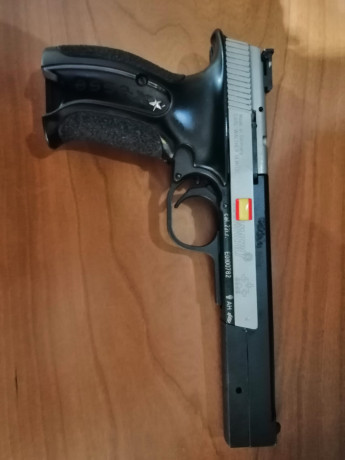 NO SE COMO AÑADIR FOTOS EN LOS MENSAJES PARA VENDER UN ARMA,SOLICITO AYUDA,GRACIAS 70