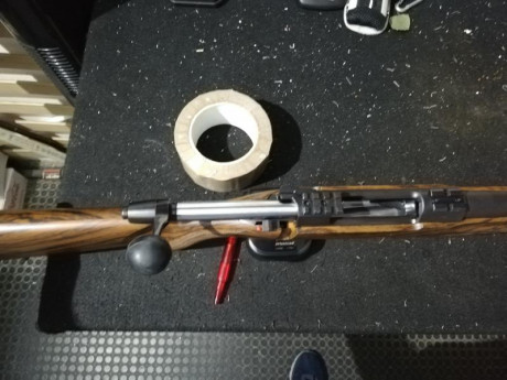 Vendo Krico Sintético 300wm.
Con monturas Weaber/Picatyni. 
Apenas lo e usado, porque cazo con un semi. 11