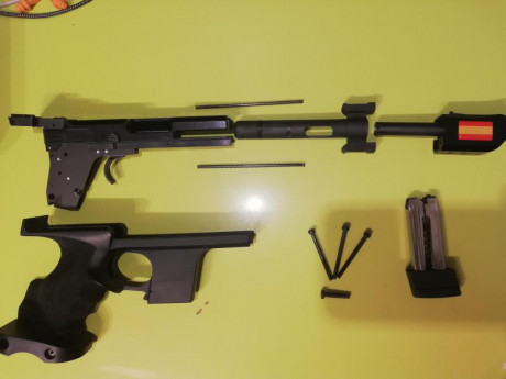 Hola a todos.
Vendo mi Hammerli SP20 del calibre 32 por 700€, portes por cuenta del comprador.
Soy su 10