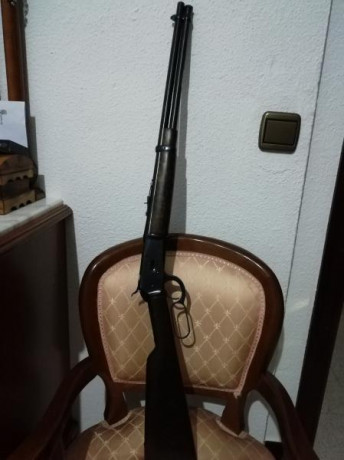 se vende rifle de palanca calibres 38-357mg..estado impoluto sin apenas uso 625E se pueden enviar mas 02