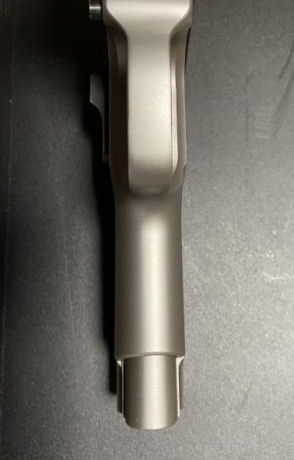 Se vende Pistola Smith & Weesson modelo 5906. La pistola está en perfecto estado, muy poco uso. Se 11