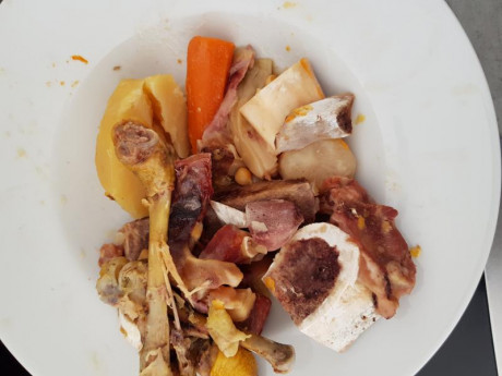 Hoy para comer acelgas hervidas y chuletón de vaca gallega vieja con seis semanas de maduración en cámara 00