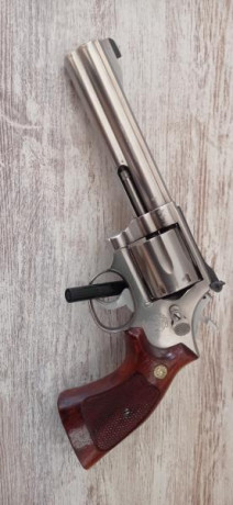 Vendo revolver Smith and Wesson 686 6" calibre 357.
Arma muy precisa y muy cuidada.
Usada con 38 00