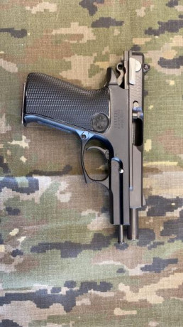 Hola pongo en venta esta pistola Star modelo 30PK en calibre 9mm Parabellum.
El Arma se encuentra en perfectas 02