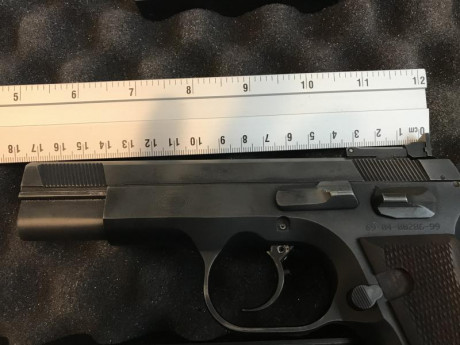 Magnifica arma SPS Combat 9 mm pb, muy muy cuidada, con 3 cargadores, cachas de aluminio y nogal. 650 22