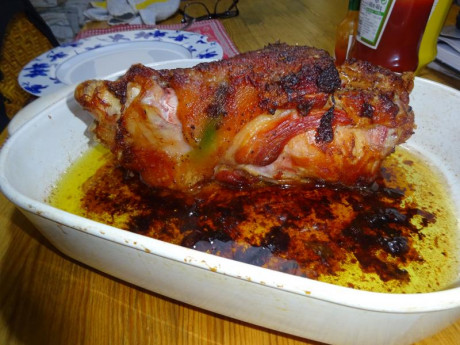 Hoy para comer acelgas hervidas y chuletón de vaca gallega vieja con seis semanas de maduración en cámara 151