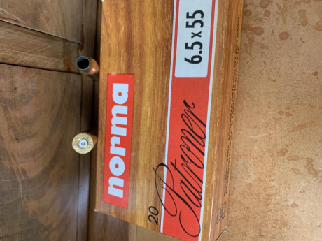 Se venden vainas de un solo tiro de ambas marcas disponiendo de 80 Norma por 36€ y 139 Sellier&Bellot 01