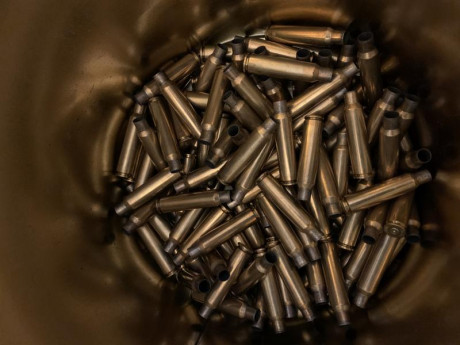 Se venden vainas de un solo tiro siendo 140 PRVI por 40€ portes incluidos en Península y de regalo 33 00